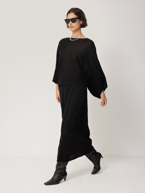 Soft Gauzy Knit Skirt | Black